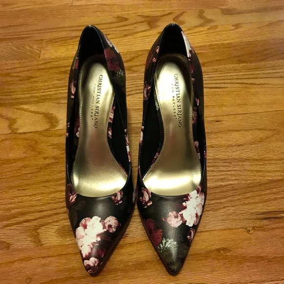 Christian Siriano Pointed Toe Pumps - Picture 2 of 5